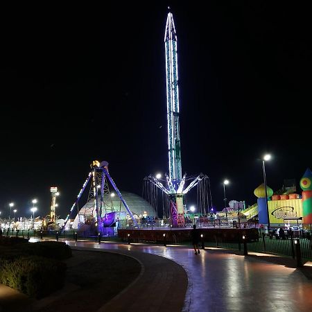 Al Corniche Hotel Sharjah Buitenkant foto