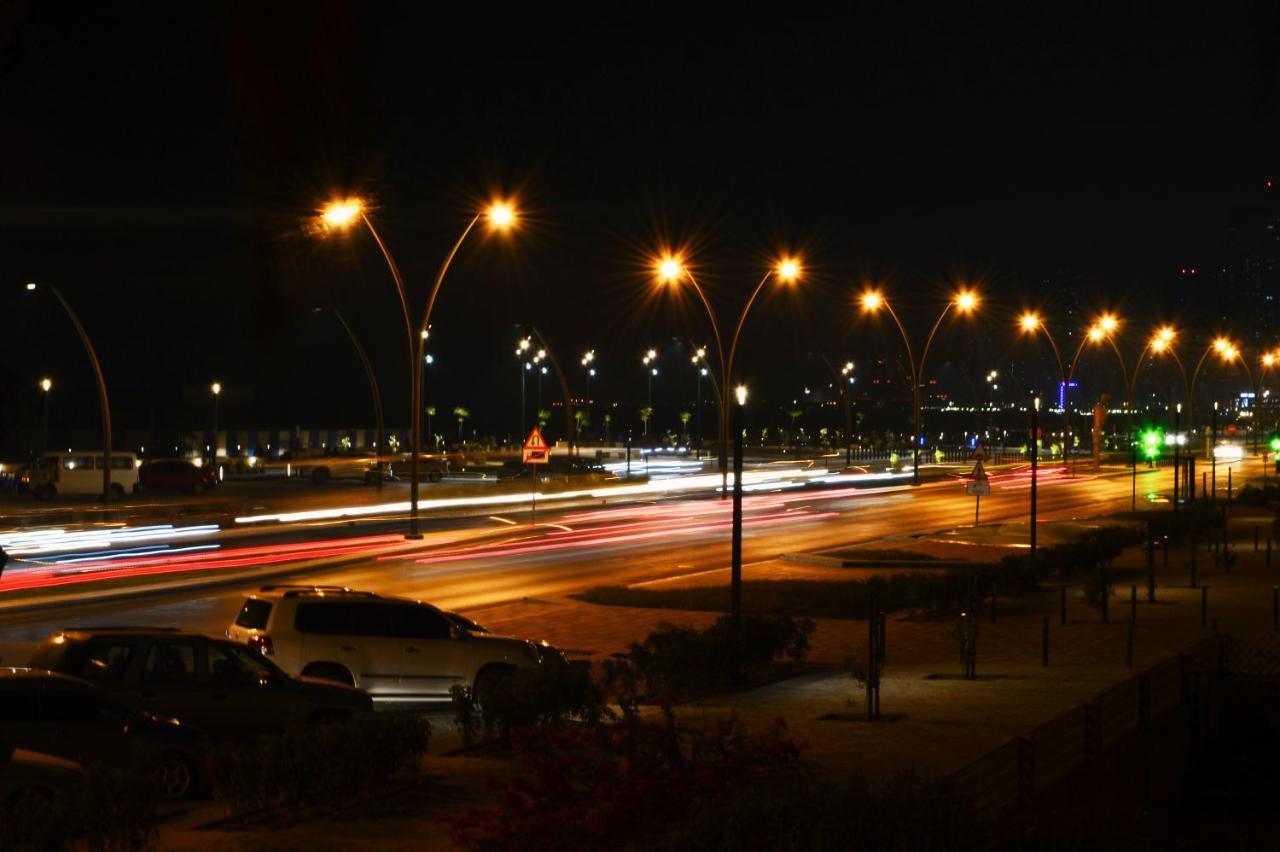 Al Corniche Hotel Sharjah Buitenkant foto