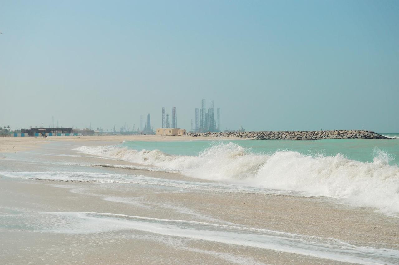 Al Corniche Hotel Sharjah Buitenkant foto