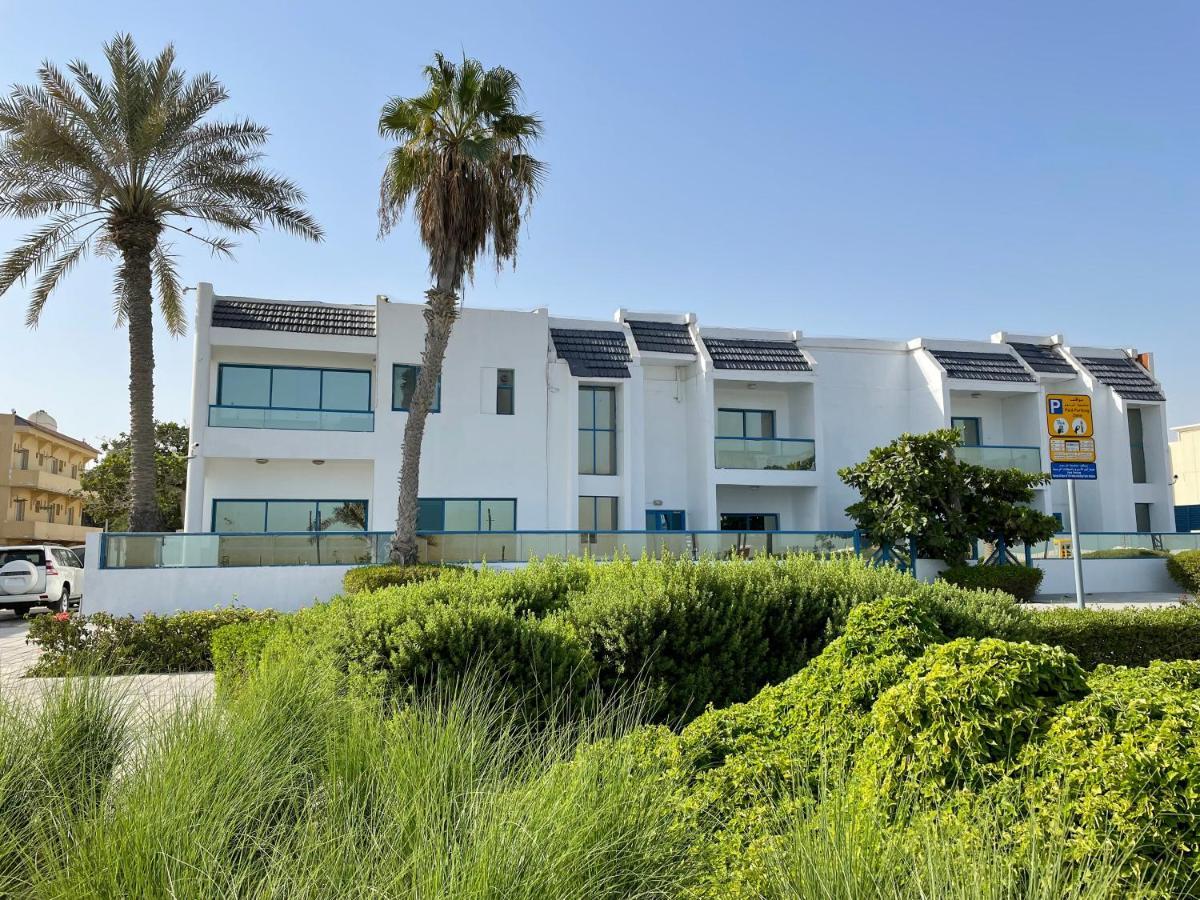 Al Corniche Hotel Sharjah Buitenkant foto