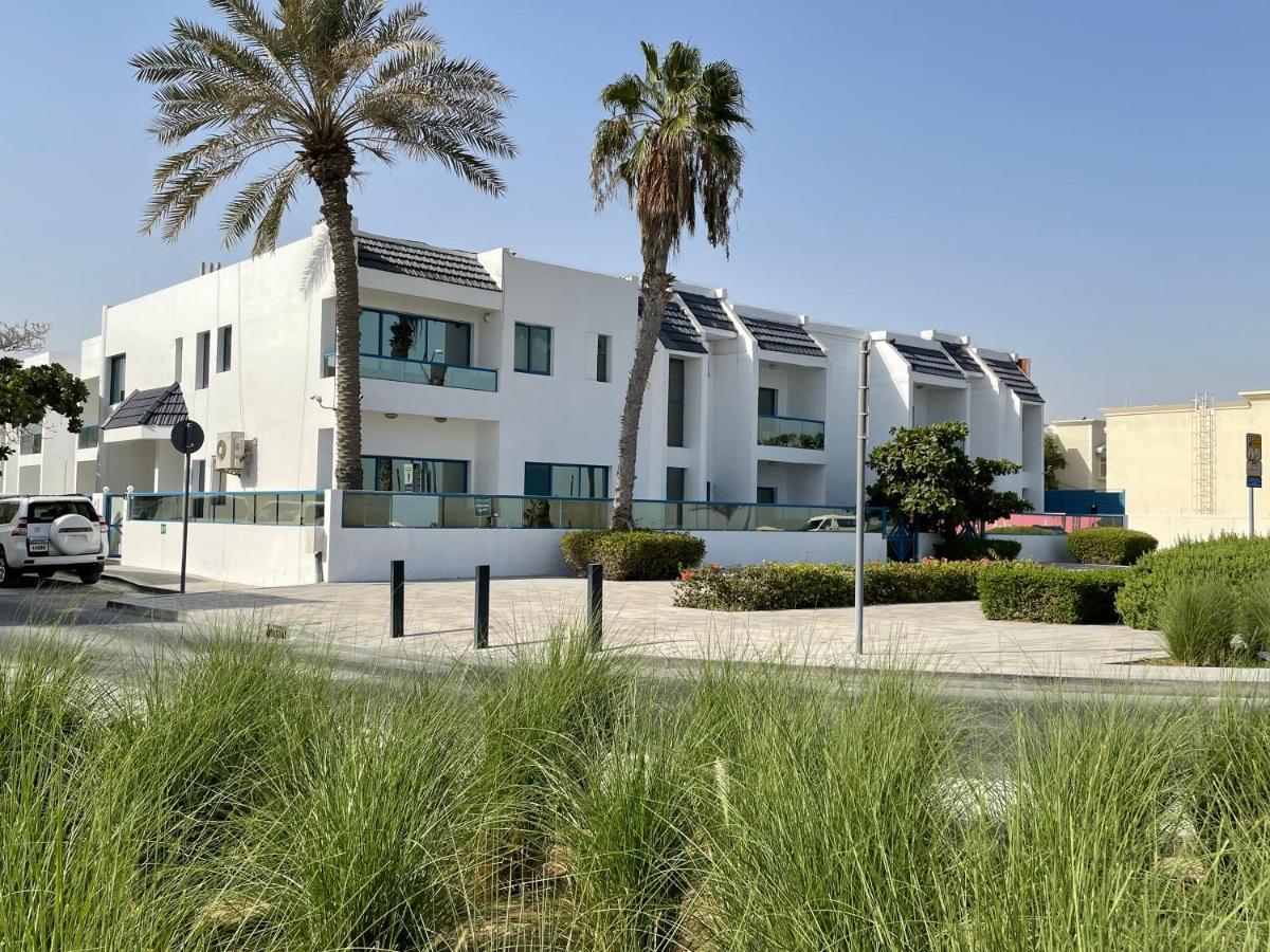 Al Corniche Hotel Sharjah Buitenkant foto