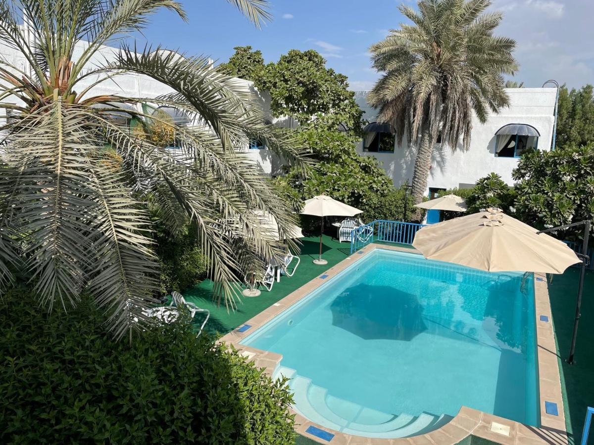 Al Corniche Hotel Sharjah Buitenkant foto