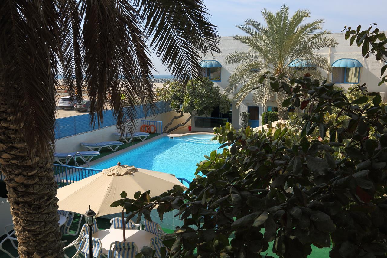 Al Corniche Hotel Sharjah Buitenkant foto