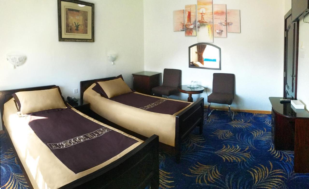 Al Corniche Hotel Sharjah Buitenkant foto