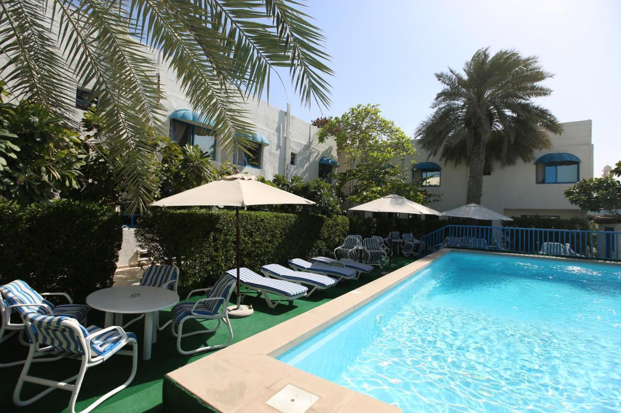 Al Corniche Hotel Sharjah Buitenkant foto